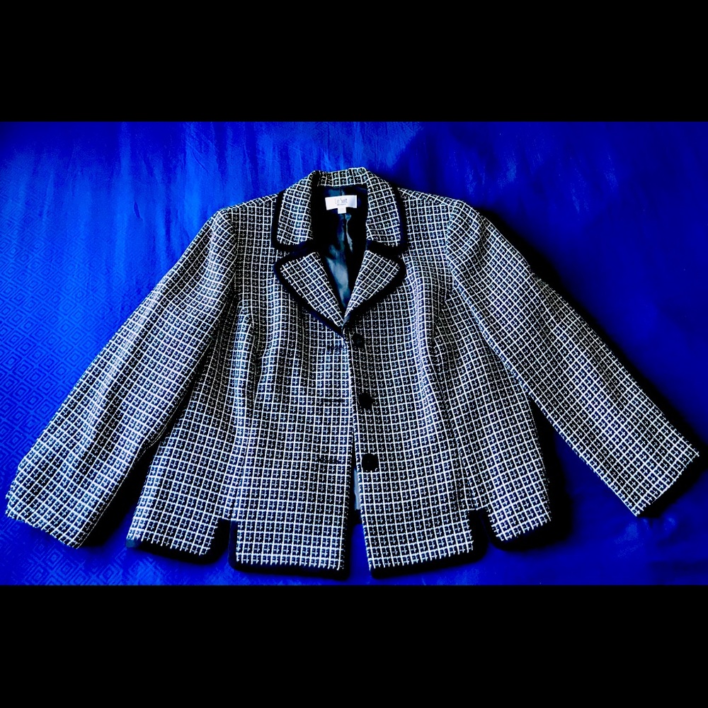 Le Suit Women’s 3-button Framed Plaid Jacket